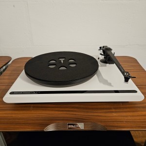 Roksan Attesta Turntable